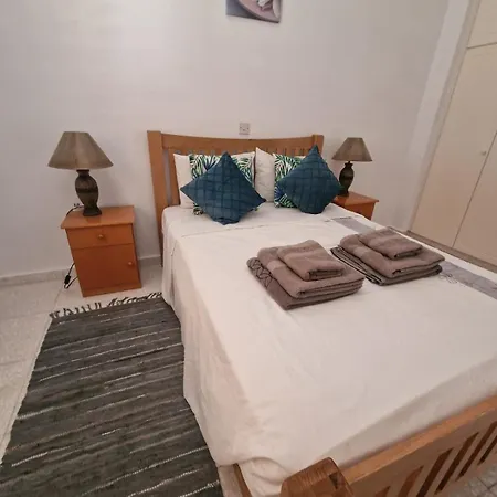 Regina Gardens 1bedroom Chloraka *