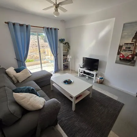 Regina Gardens 1bedroom Chloraka Пафос