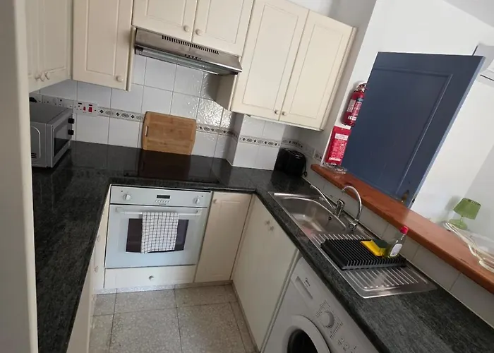 Апартаменты Regina Gardens 1bedroom Chloraka Пафос